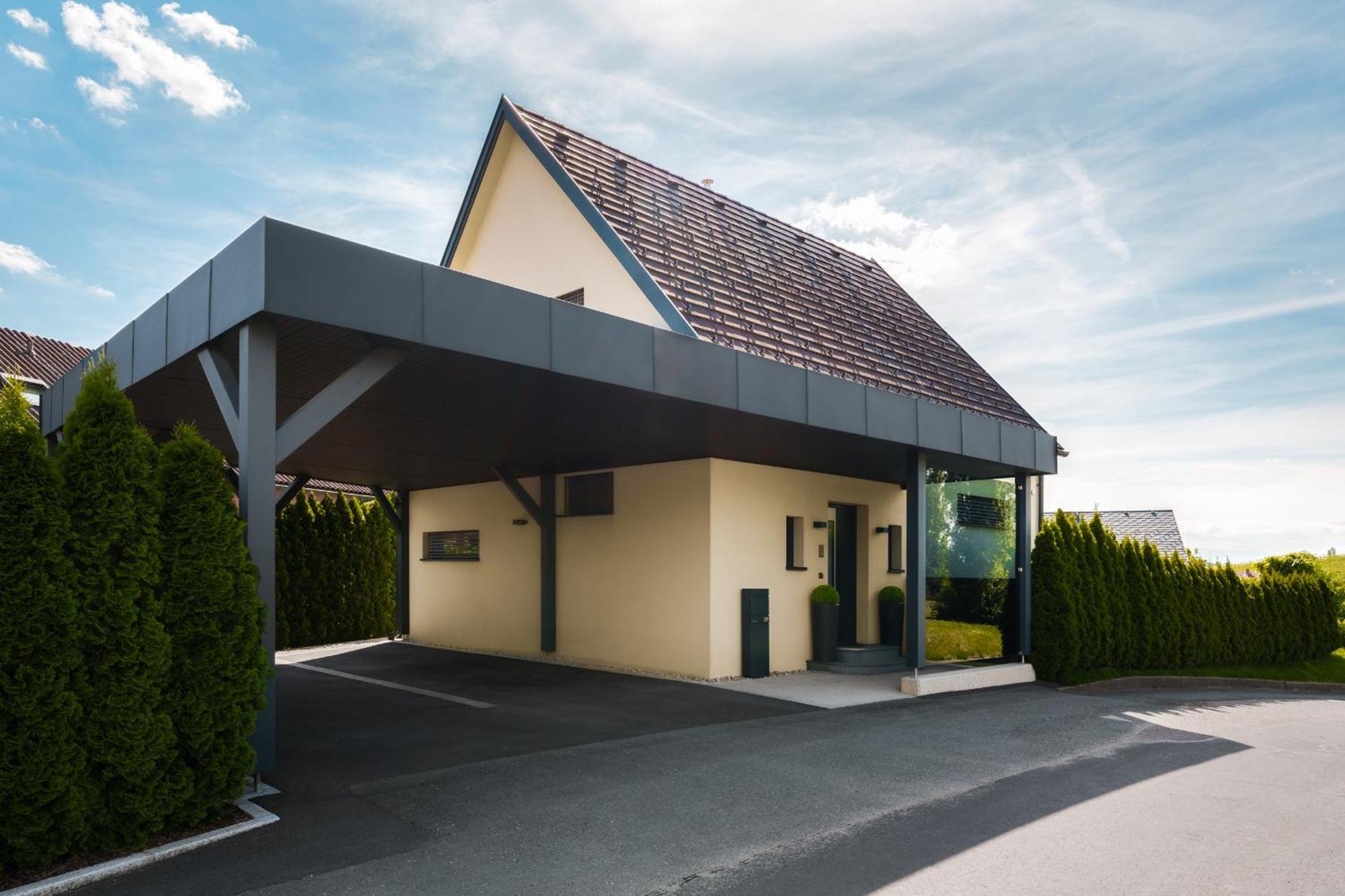Platschberg Urban Hideaway - Stilvolles Ferienhaus Mit Pool An Der Weinstrasse Berghausen الغرفة الصورة